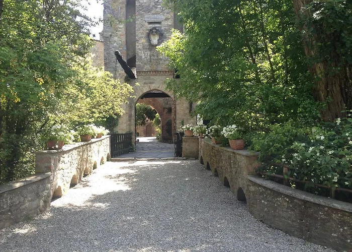Torre Del Barbagianni - Castello Di 호텔 3*