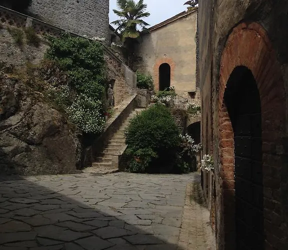 Torre Del Barbagianni - Castello Di 호텔