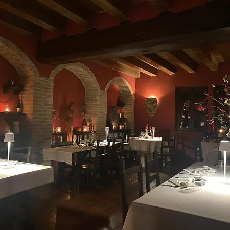 Hotel Torre Del Barbagianni - Castello Di Gropparello