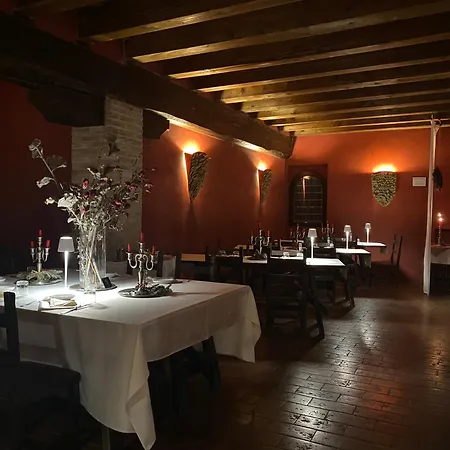 ホテル Torre Del Barbagianni - Castello Di