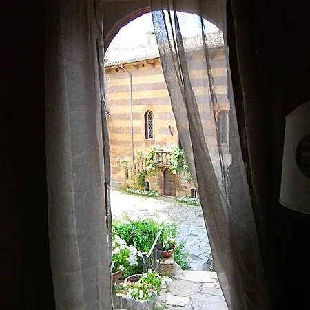Hotel Torre Del Barbagianni - Castello Di Gropparello