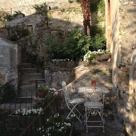 Ξενοδοχείο Torre Del Barbagianni - Castello Di