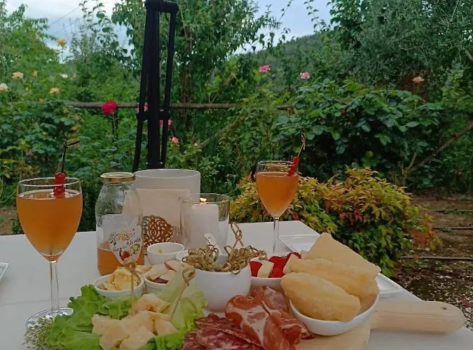 فندق Torre Del Barbagianni - Castello Di 3*